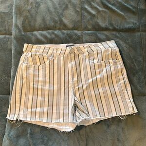 EUC Democracy denim shorts. Womens size 16. White w/ sage and light blue stripes